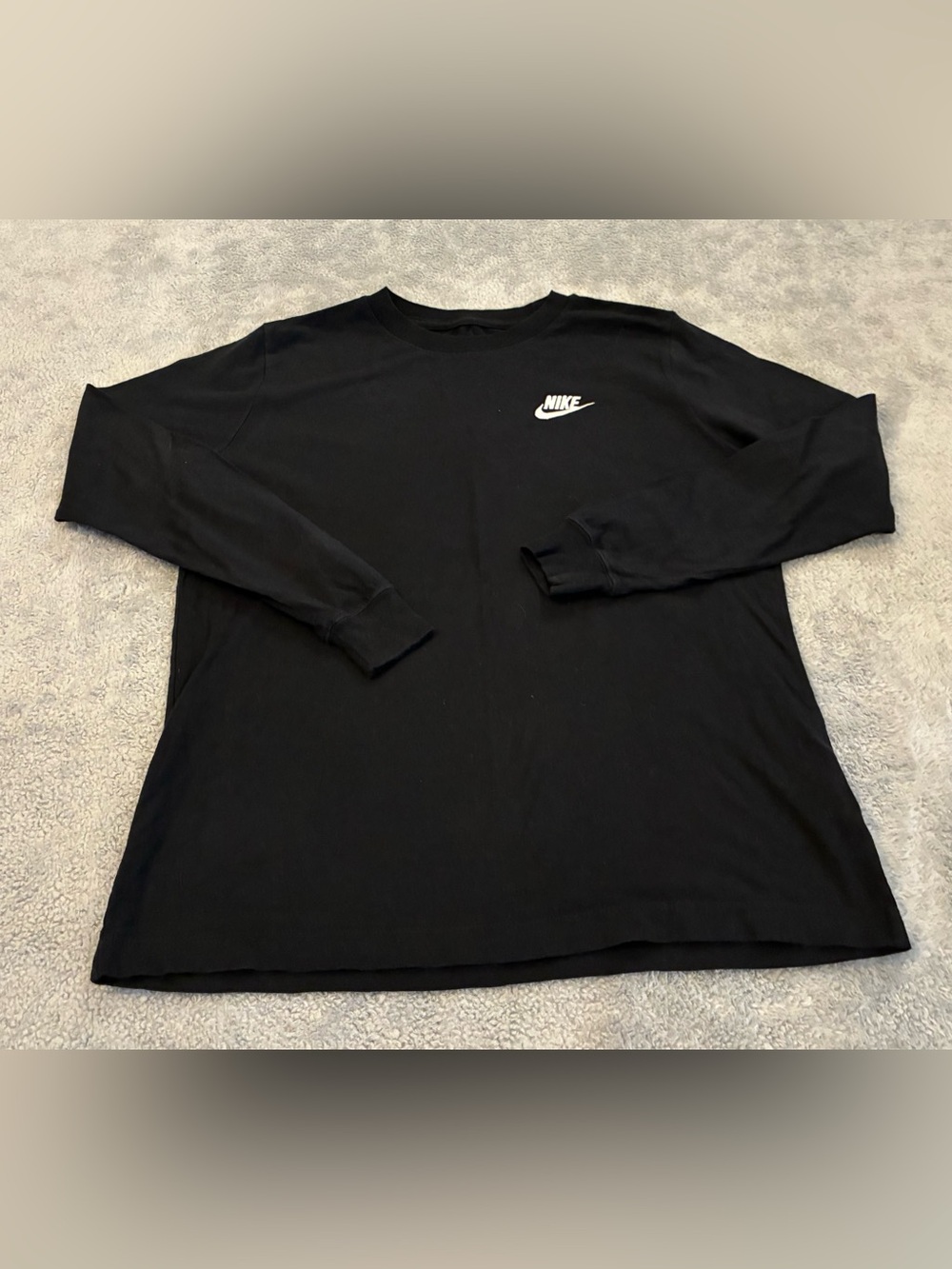 Nike Boys Youth Black Long-Sleeve Crewneck Shirt Size Large